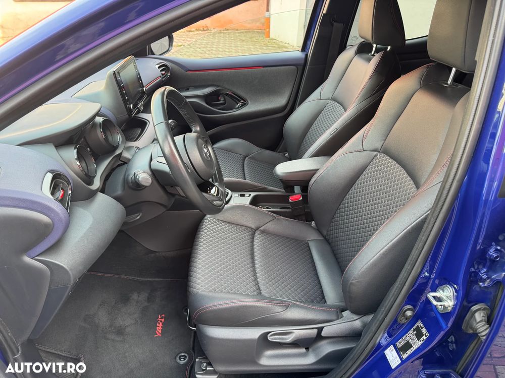 Toyota Yaris Hybrid 1.5 VVT-i Tokyo Pop-Out - 3