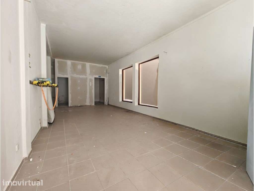 Espaço comercial para arrendamento no Baleal - Grande imagem: 5/13