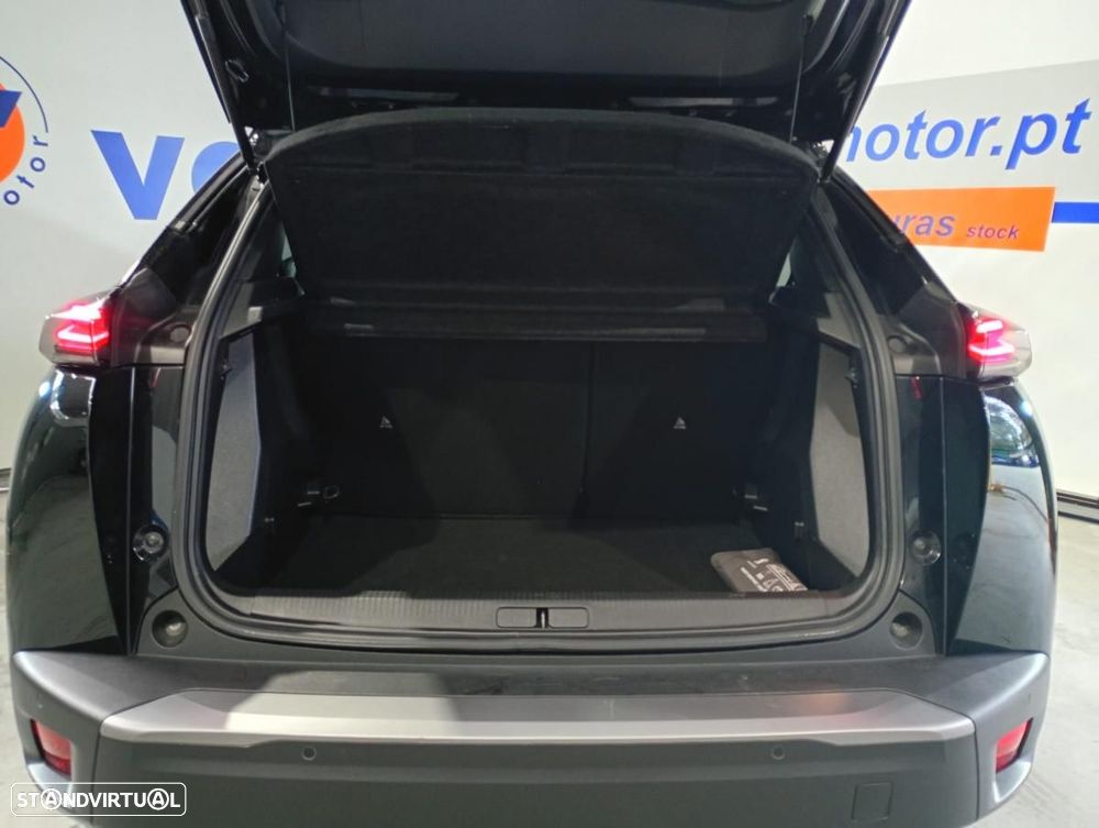 Peugeot 2008 1.2 PureTech Allure - 21