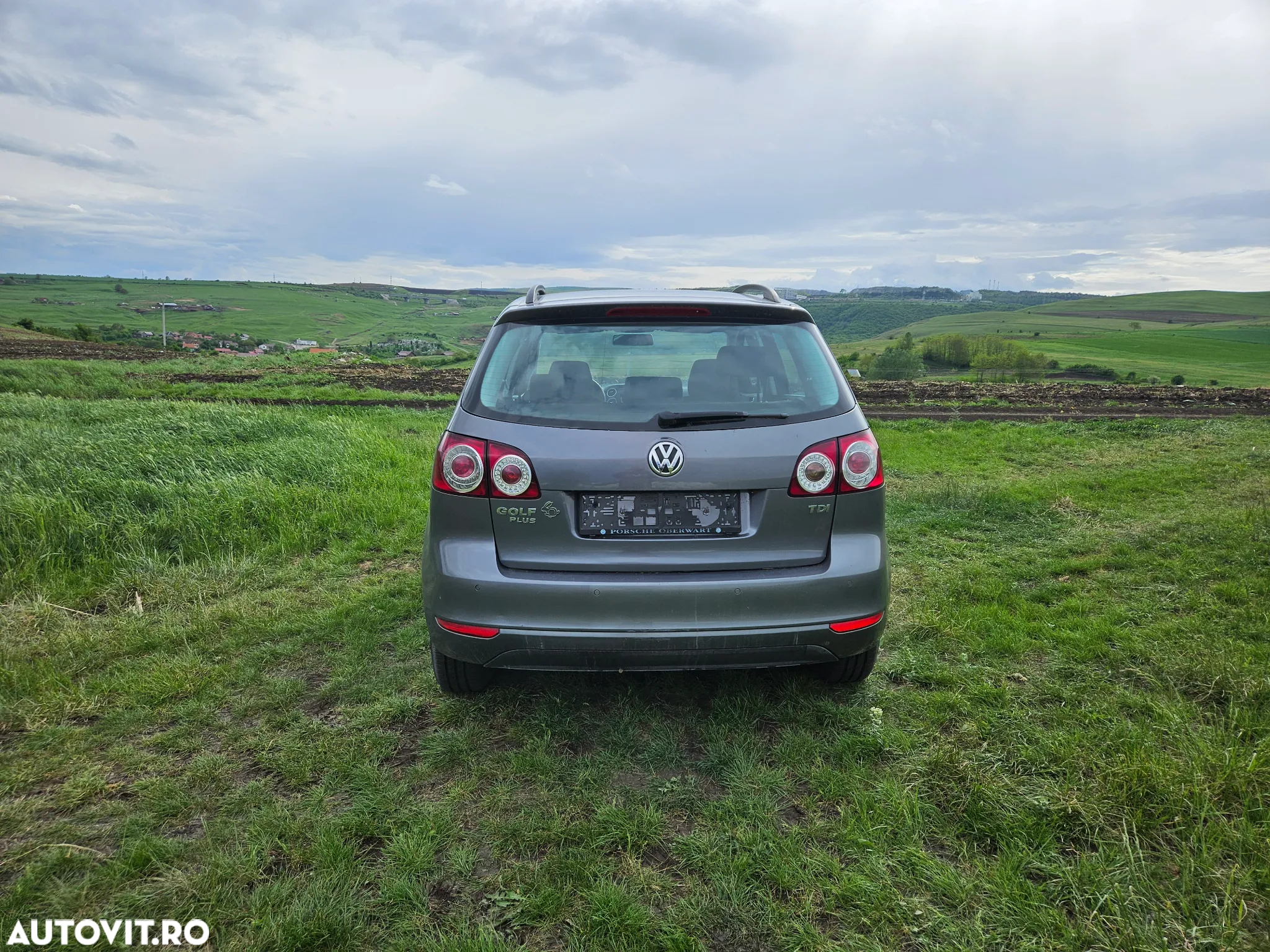 Volkswagen Golf Plus 1.6 TDI DPF Trendline - 6