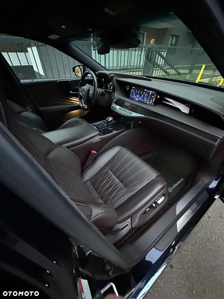 Lexus LS 500 Prestige AWD - 9