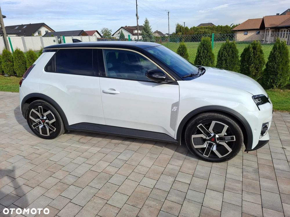 Renault 5 E-Tech Techno 150 Comfort Range - 4
