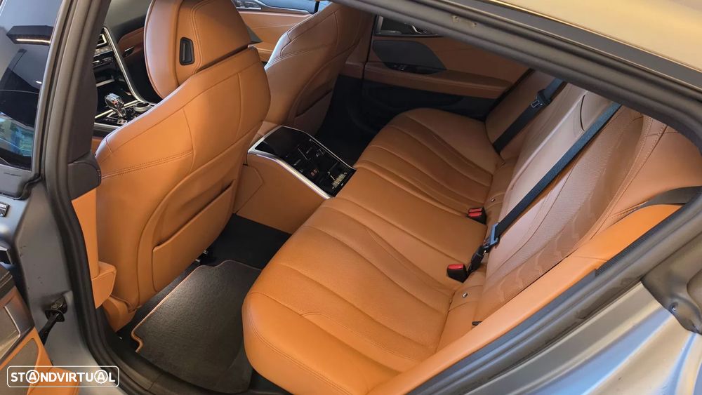 BMW 840 Gran Coupé d xDrive Pack M - 56