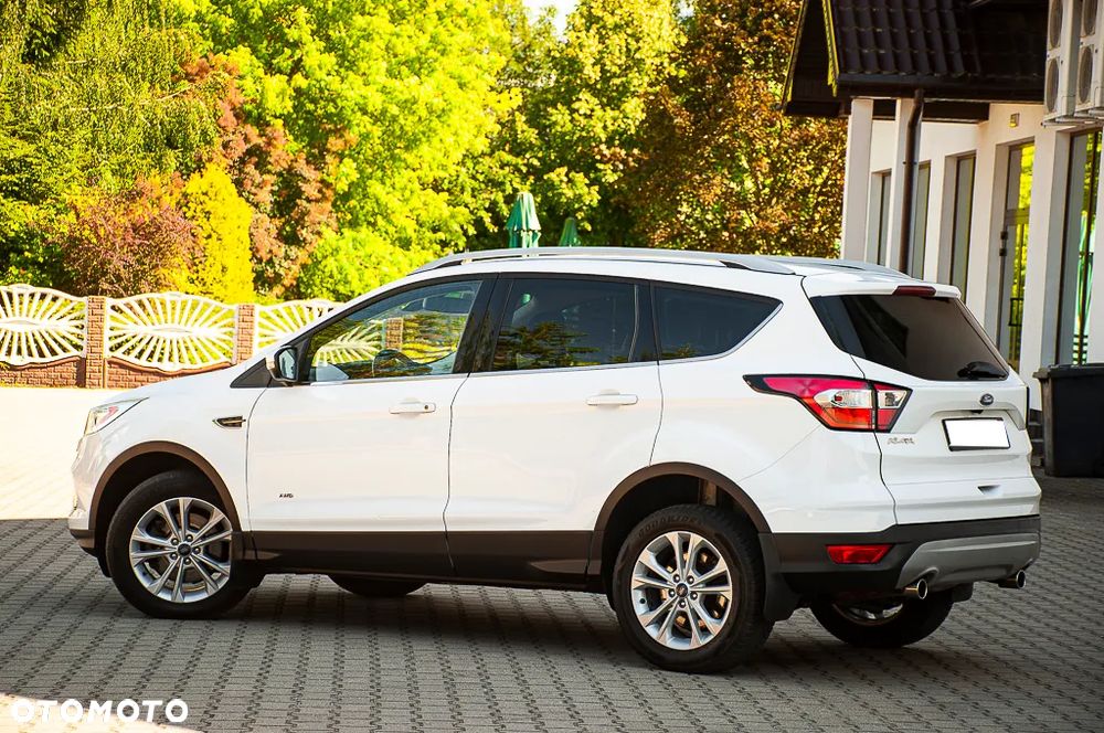 Ford Kuga 2.0 TDCi 4x4 Titanium - 16