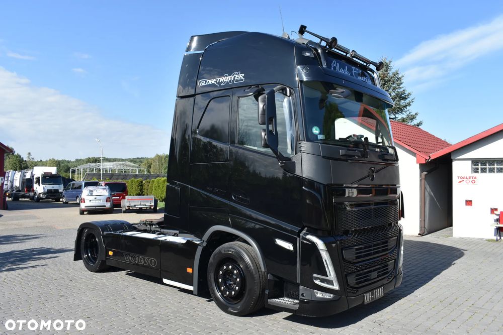 Volvo FH 500 XL MEGA // RETARDER // FULL LED // SKÓRY // XENON // TV // FULL AIR // BLACK EDITION // TRĄBY HADLEY // ORUROWANIE - 8