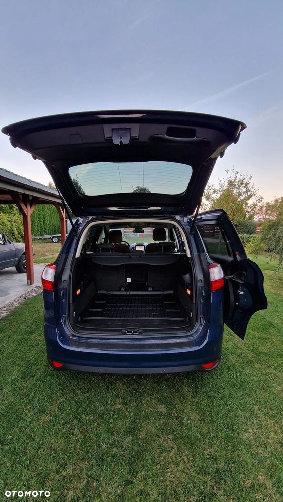 Ford Grand C-MAX - 20