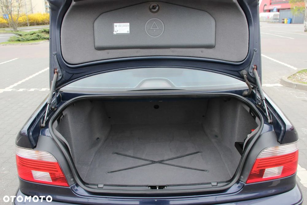 BMW Seria 5 520i - 13