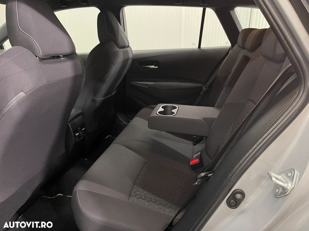 Toyota Corolla - 11