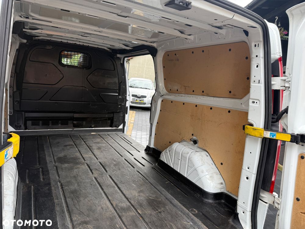 Ford TRANSIT CUSTOM - 15