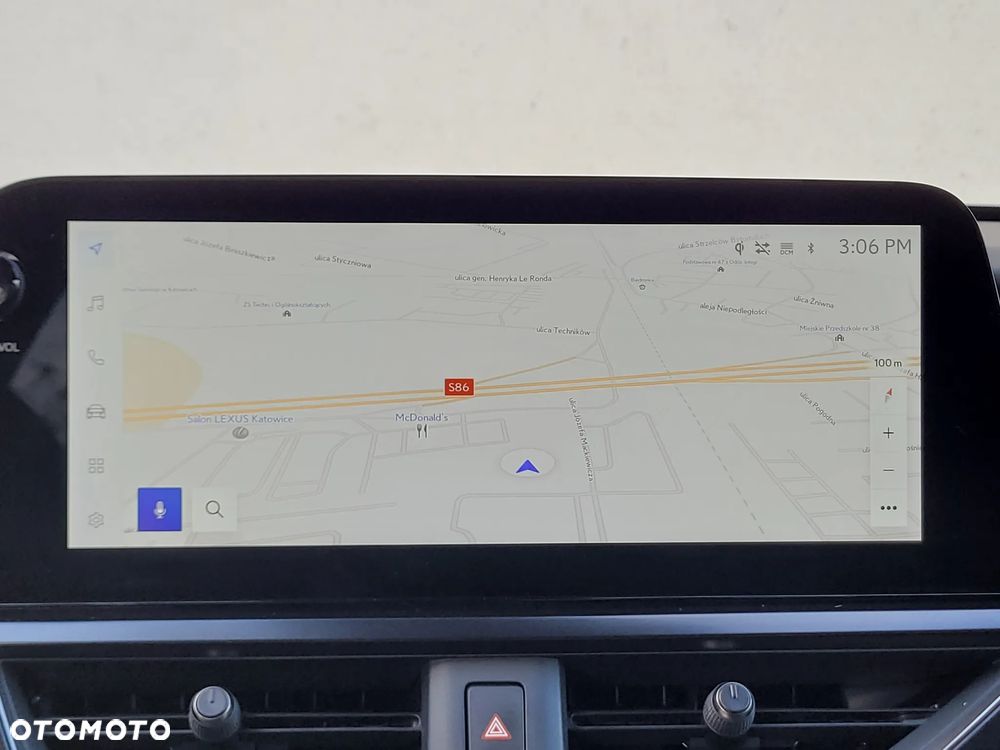 Lexus UX 300h F Sport Design - 18