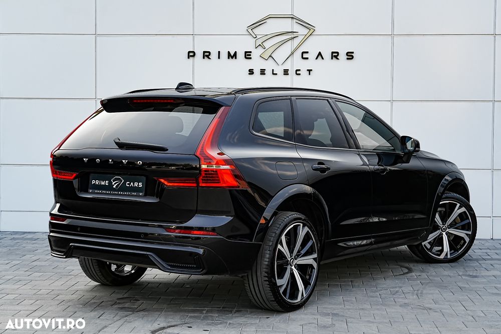 Volvo XC 60 B5 B AWD Ultimate Black Edition - 4