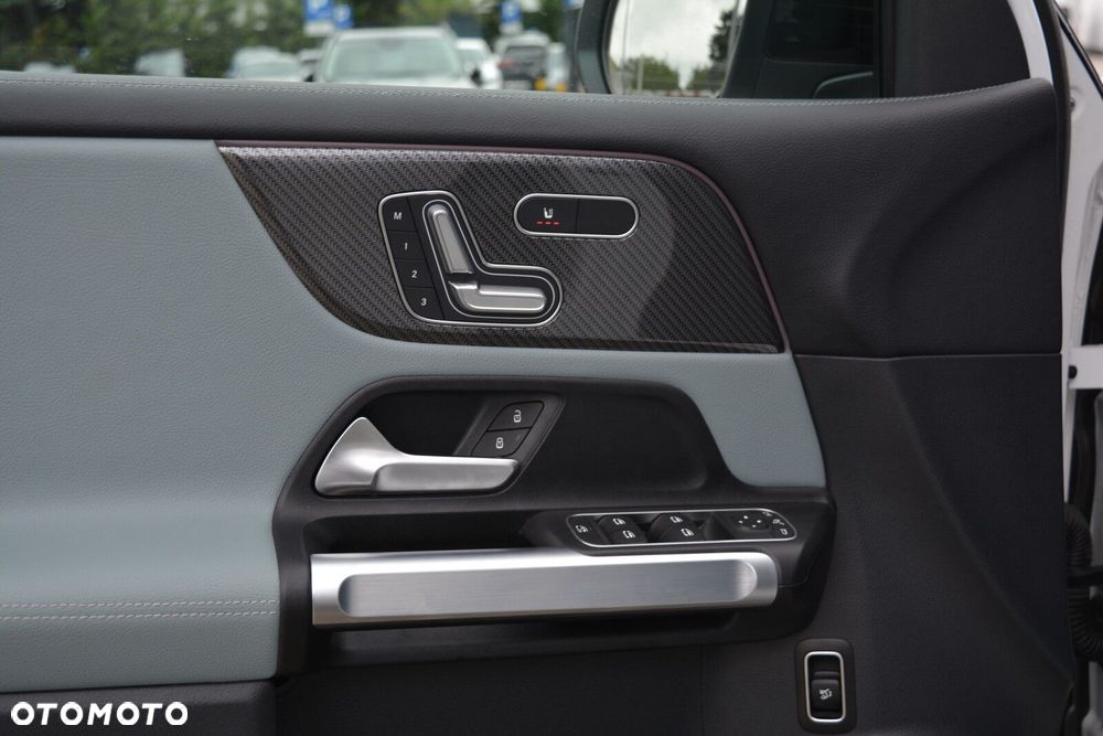 Mercedes-Benz GLB 220 d 4-Matic AMG Line 8G-DCT - 16
