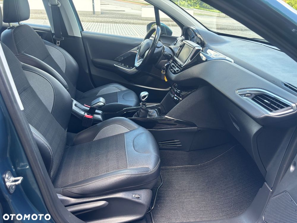Peugeot 2008 PureTech 130 Allure - 19