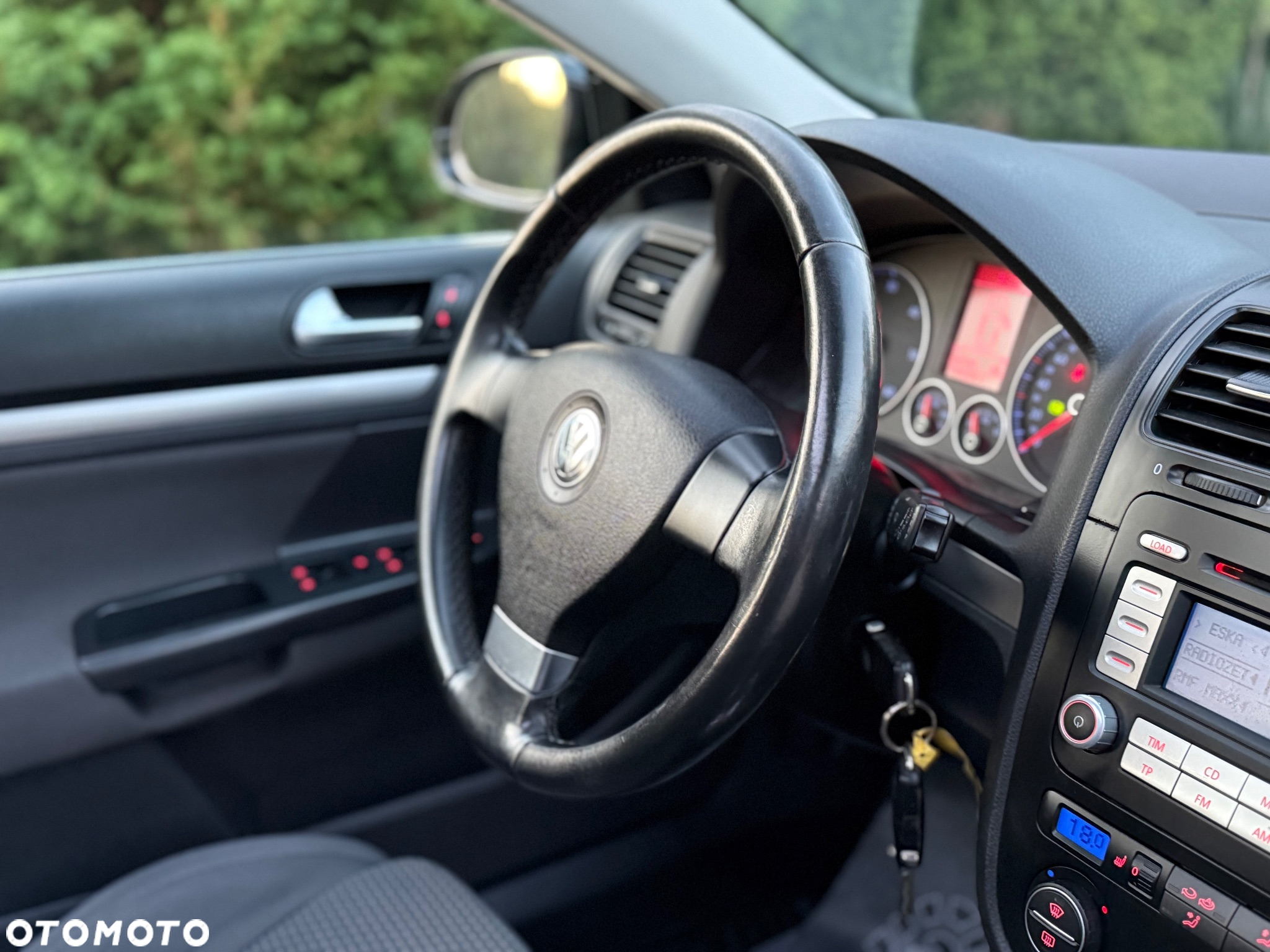 Volkswagen Golf 2.0 TDI DPF DSG Highline - 14