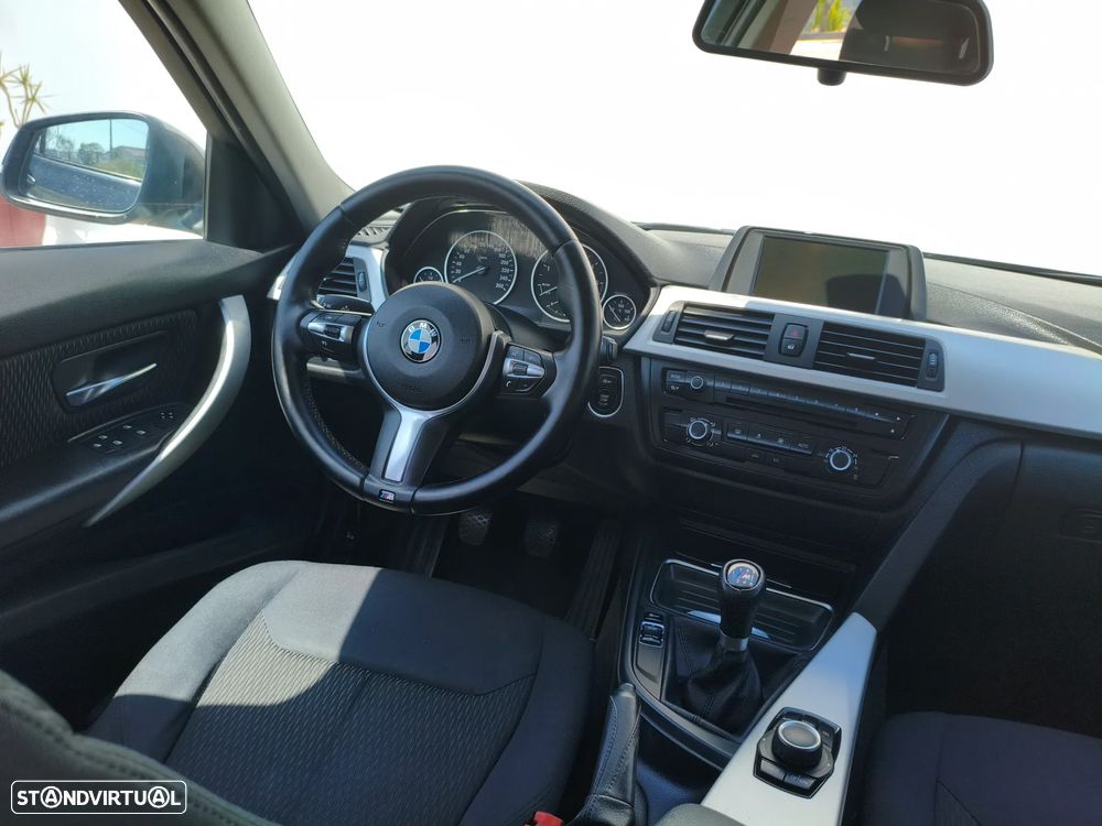BMW 320 d Line Sport - 19