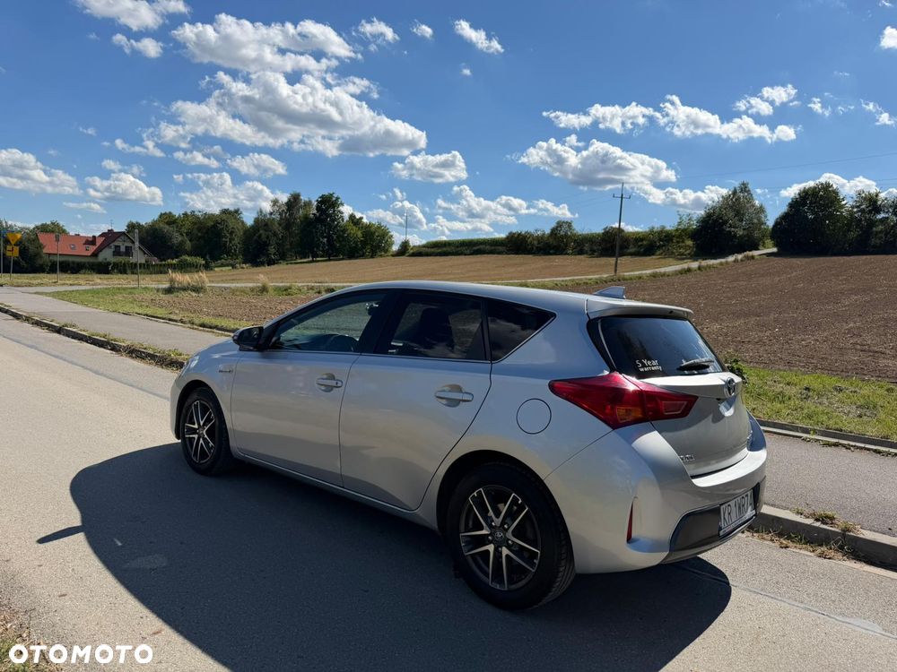 Toyota Auris - 4