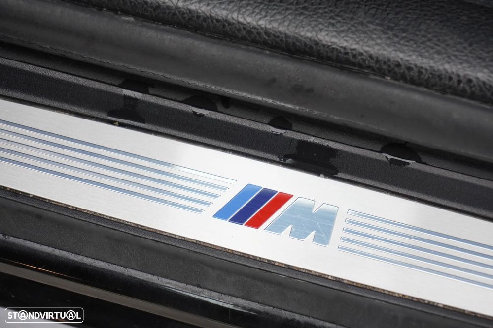 BMW 116 d Pack M - 21