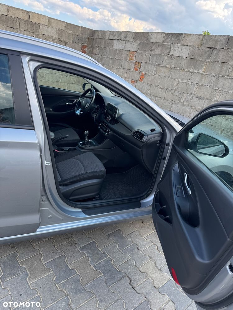 Hyundai i30 1.5 DPI Modern - 9