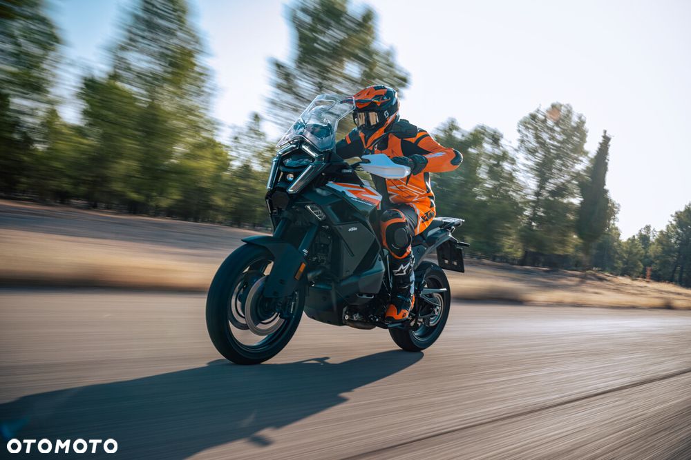 KTM Adventure - 8