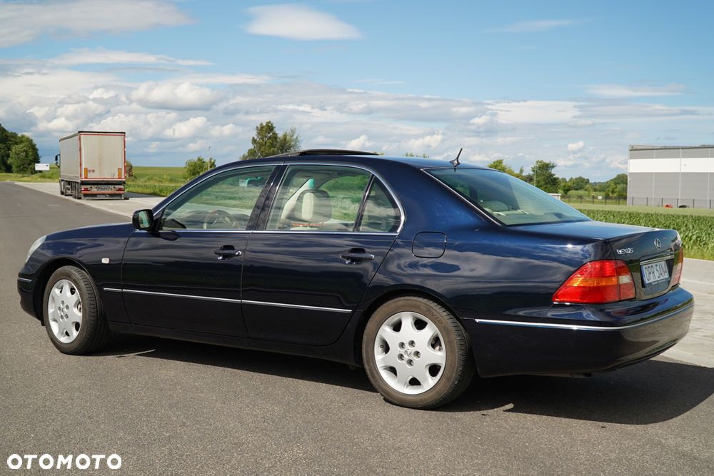 Lexus LS Standard - 5