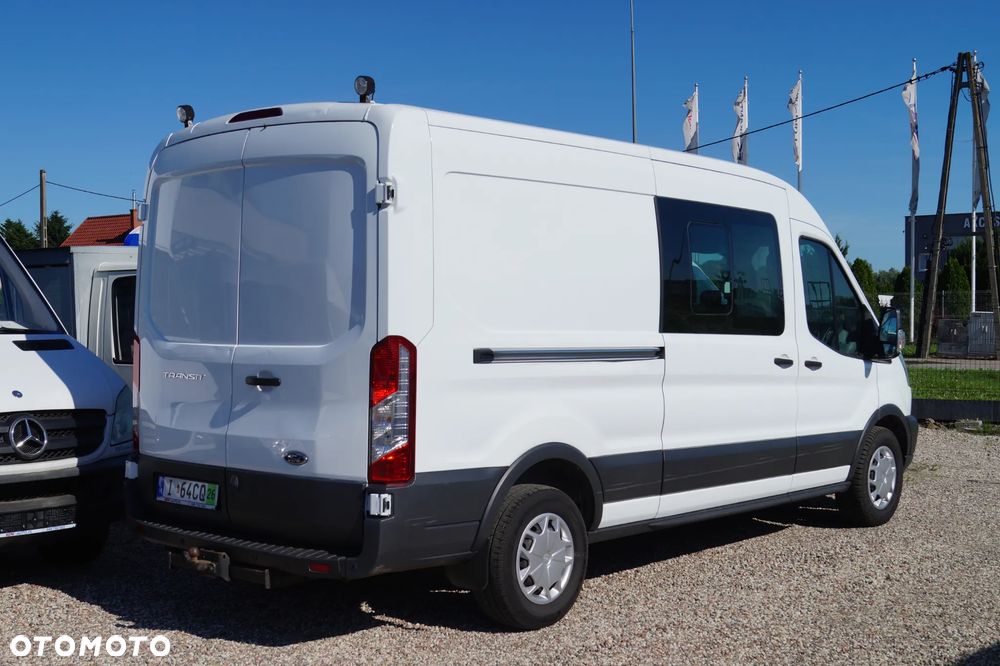 Ford Transit - 12