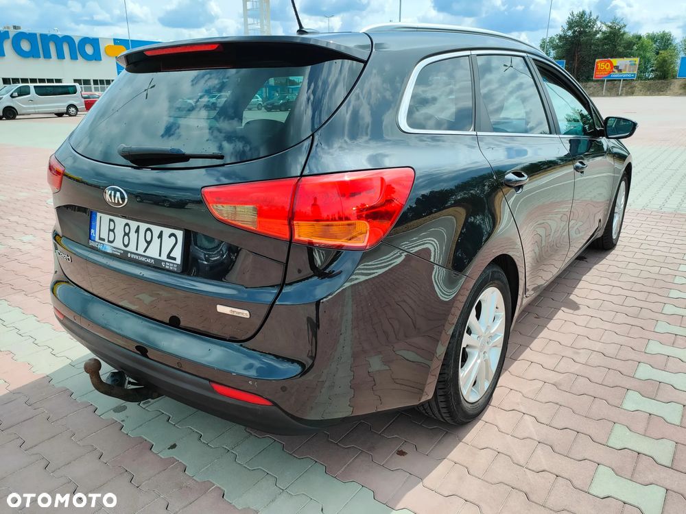 Kia Ceed - 8