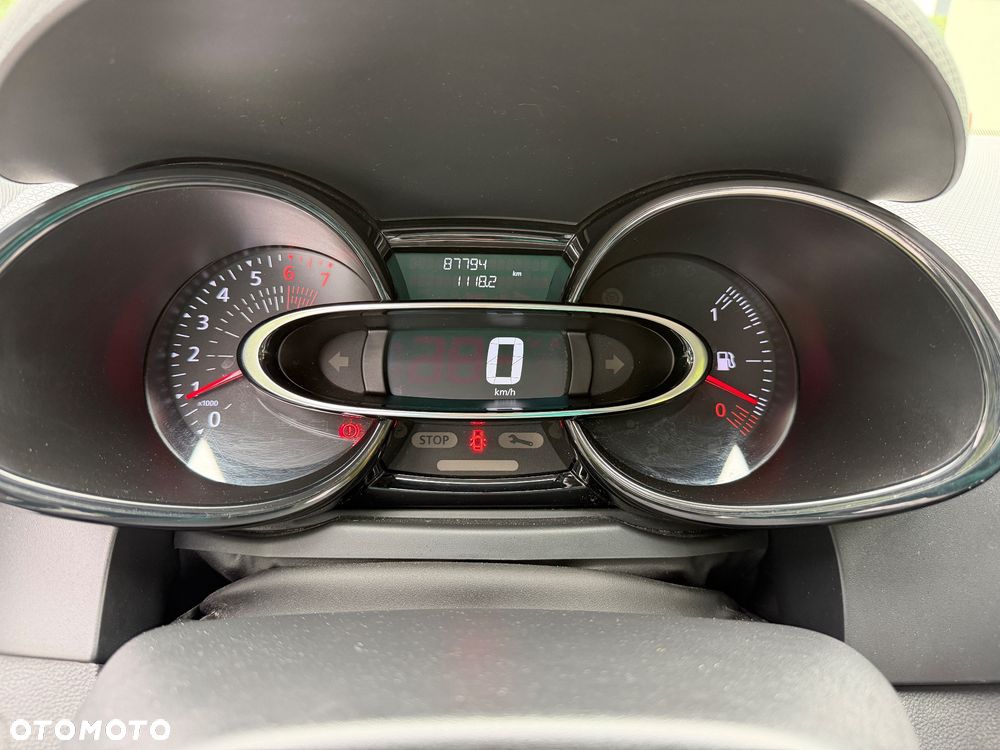 Renault Clio 1.2 16V 75 Limited - 14