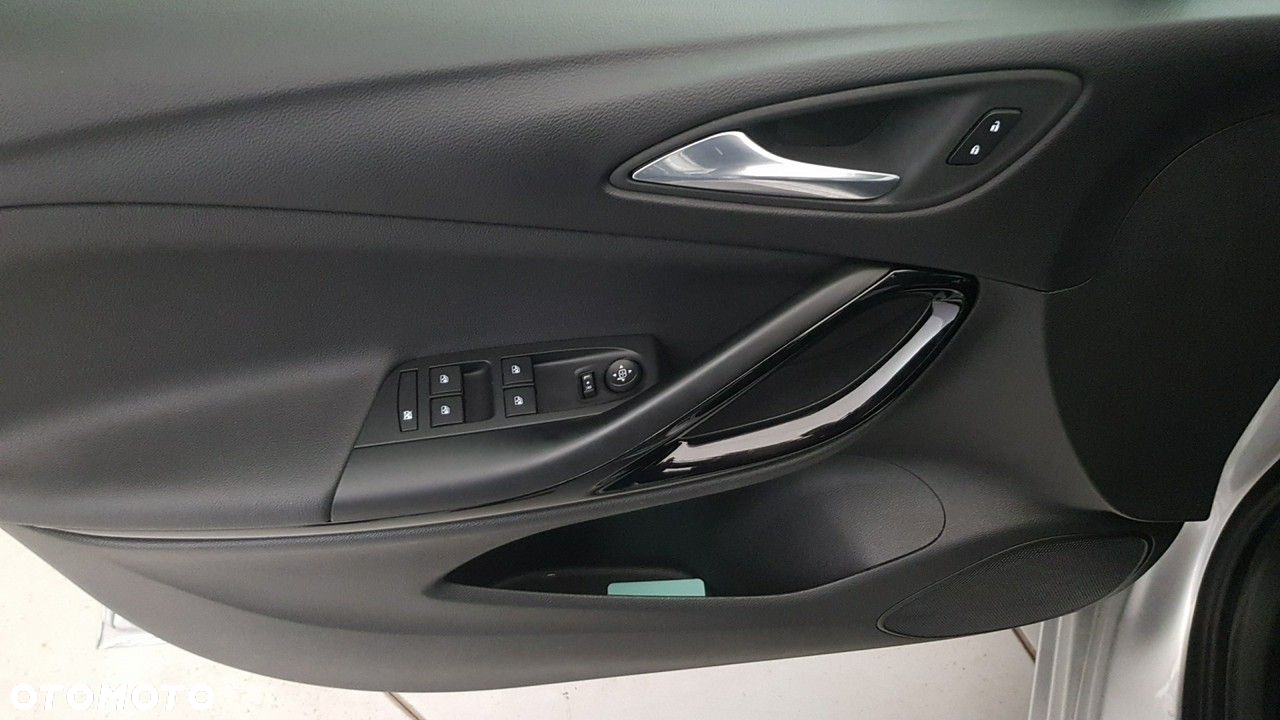 Opel Astra - 24
