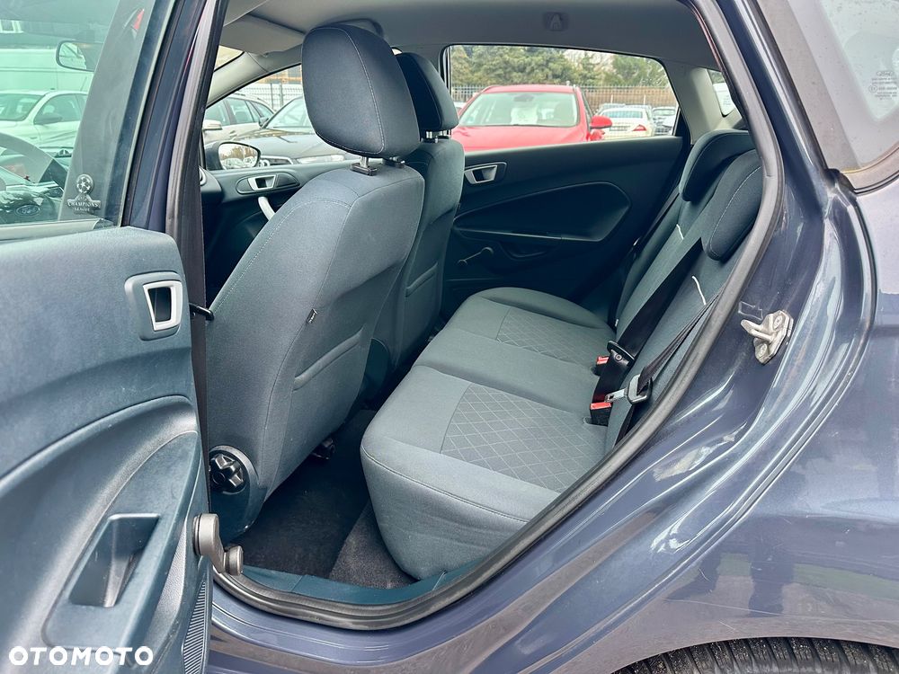 Ford Fiesta 1.25 Champions Edition - 26