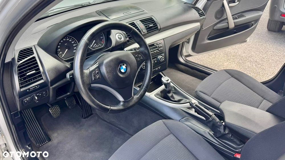 BMW Seria 1 116i - 18