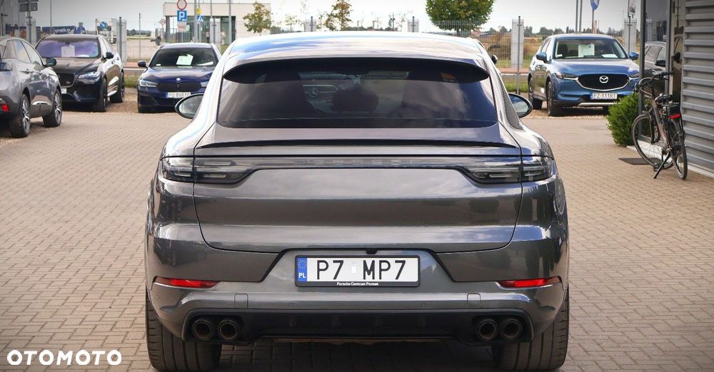 Porsche Cayenne - 6