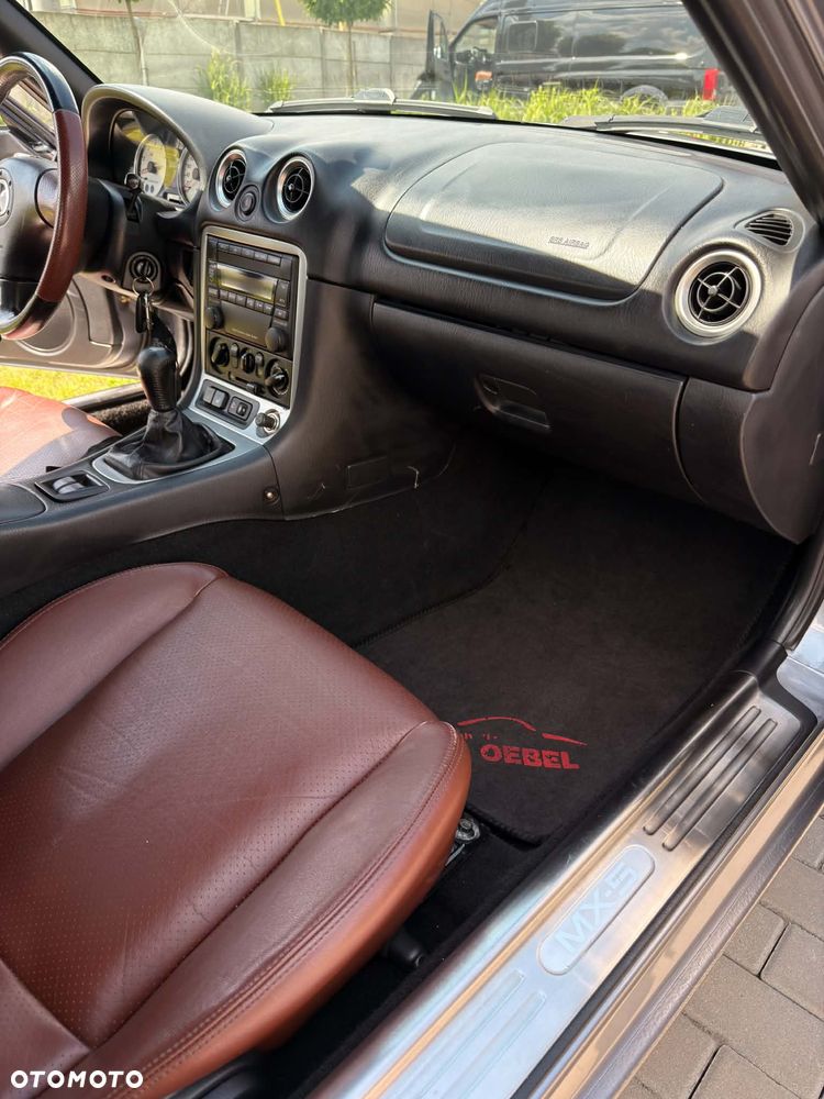 Mazda MX-5 1.9 16V - 10