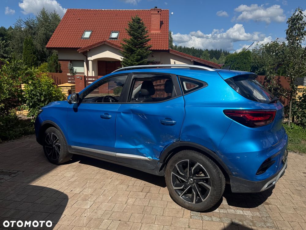 MG ZS - 6