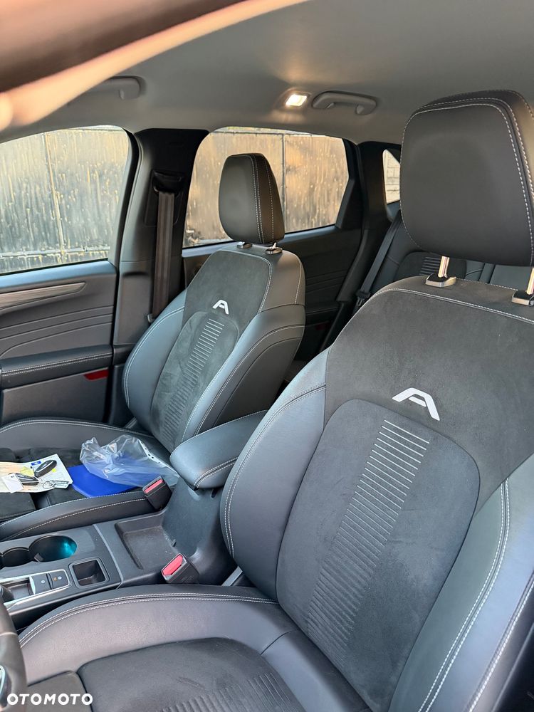 Ford Kuga 2.5 FHEV AWD Active eCVT - 22