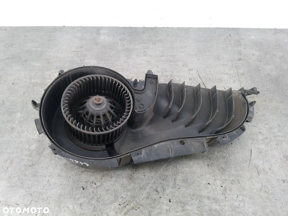WENTYLATOR NAWIEWU, DMUCHAWA RENAULT CLIO II VALEO 1.2 - 1