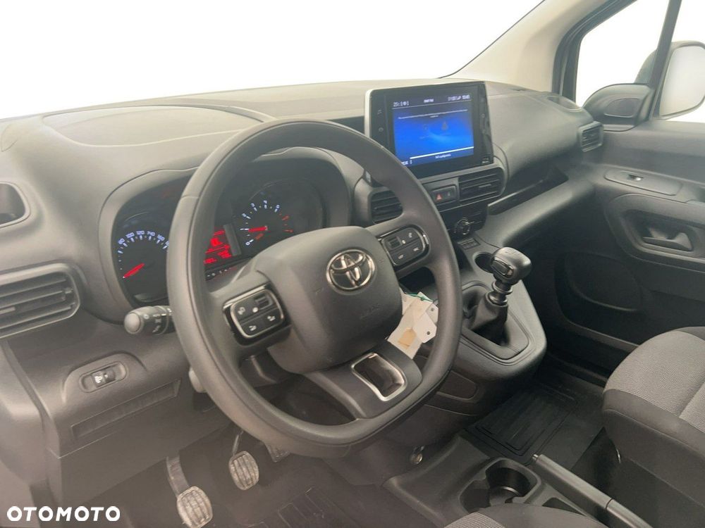 Toyota Proace City - 9