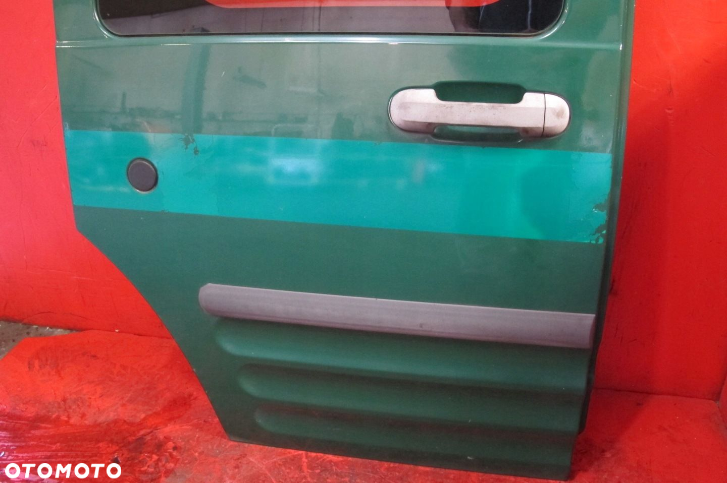 Ford TOURNEO CONNECT MK1 DRZWI PRAWE PRZESUWNE SZYBA DRZWI - 4