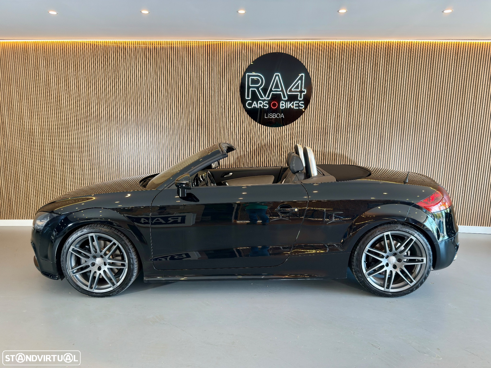 Audi TTS Roadster 2.0 TFSi quattro - 9