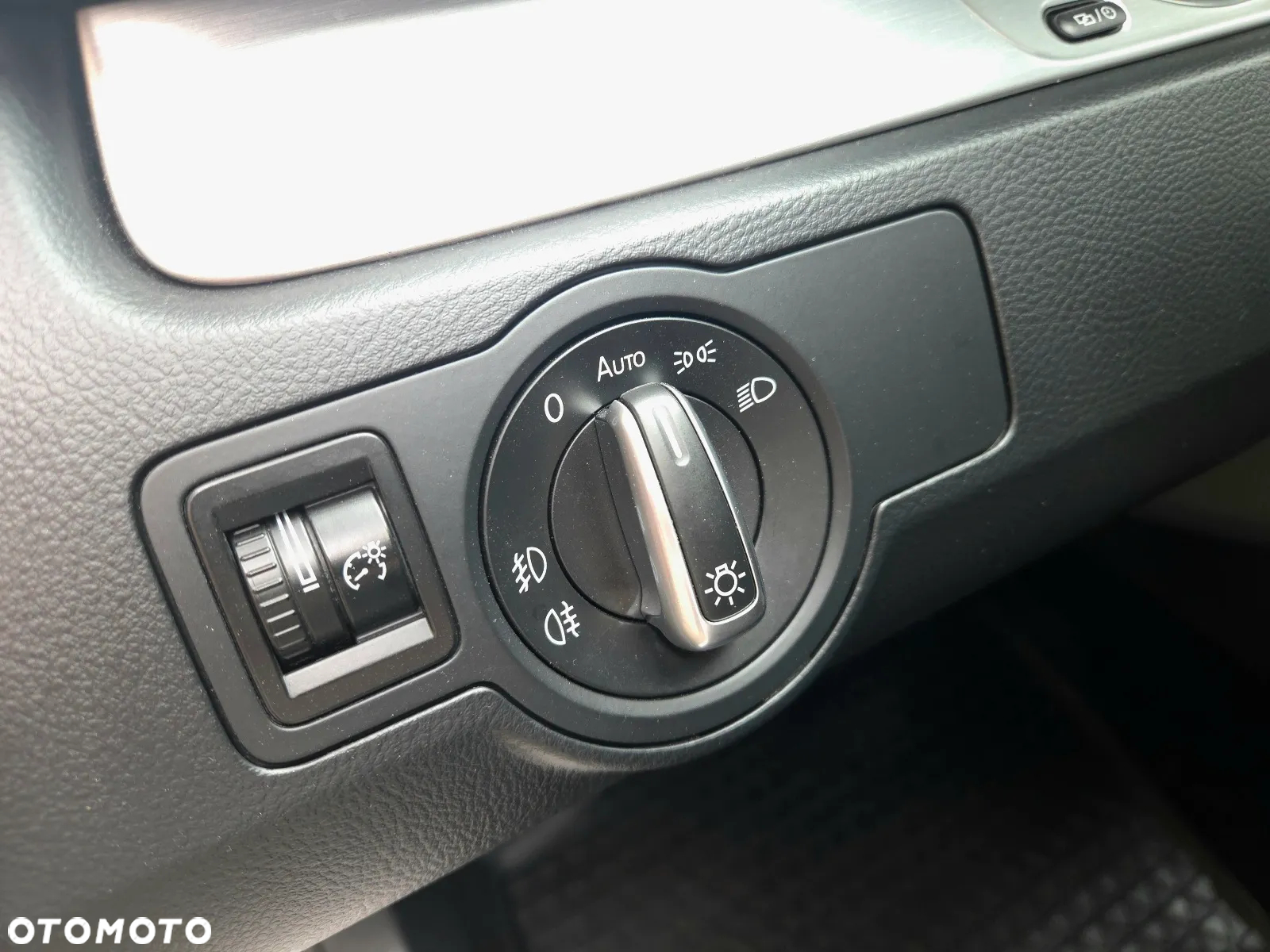 Volkswagen Passat 2.0 TDI Comfortline R-Style DSG - 33