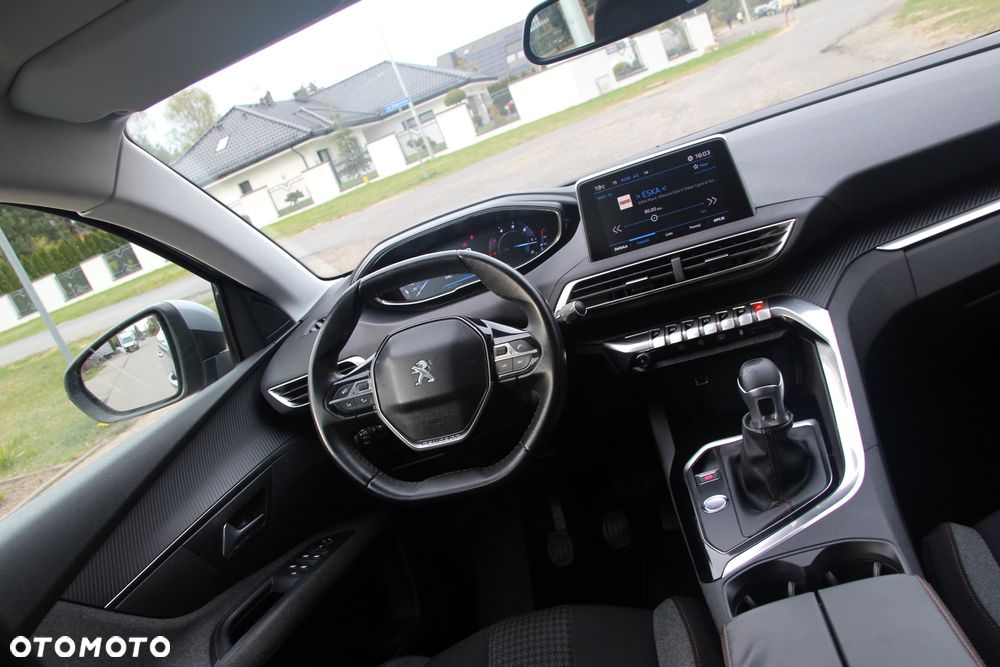 Peugeot 5008 HDI 115 Active - 14