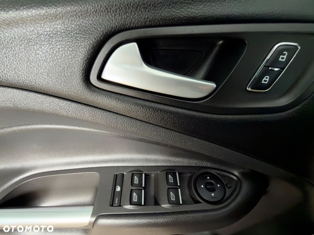 Ford Kuga 2.0 TDCi 4x4 Individual - 25