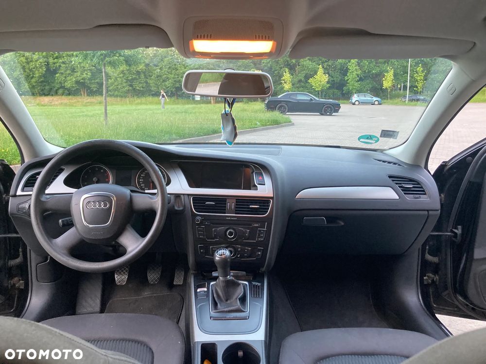 Audi A4 Avant - 13