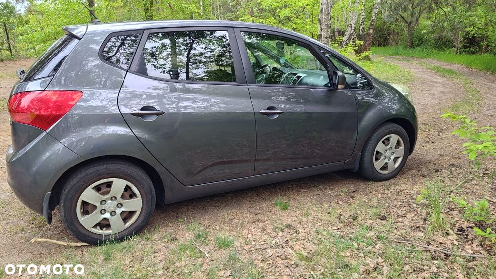 Kia Venga - 4