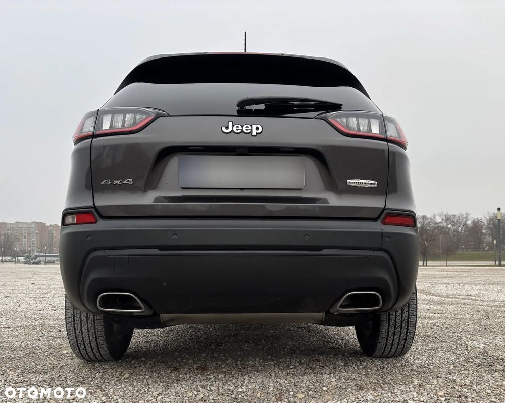 Jeep Cherokee - 15
