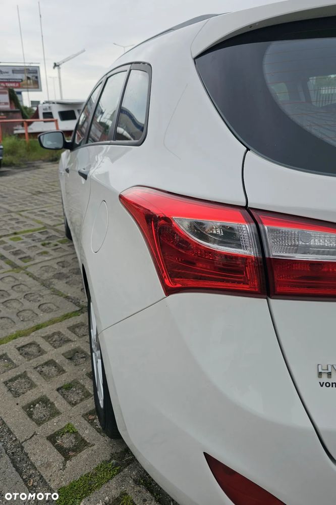 Hyundai i30 1.4 Intro Edition - 12