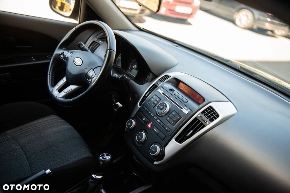 Kia Ceed 1.4 M - 25