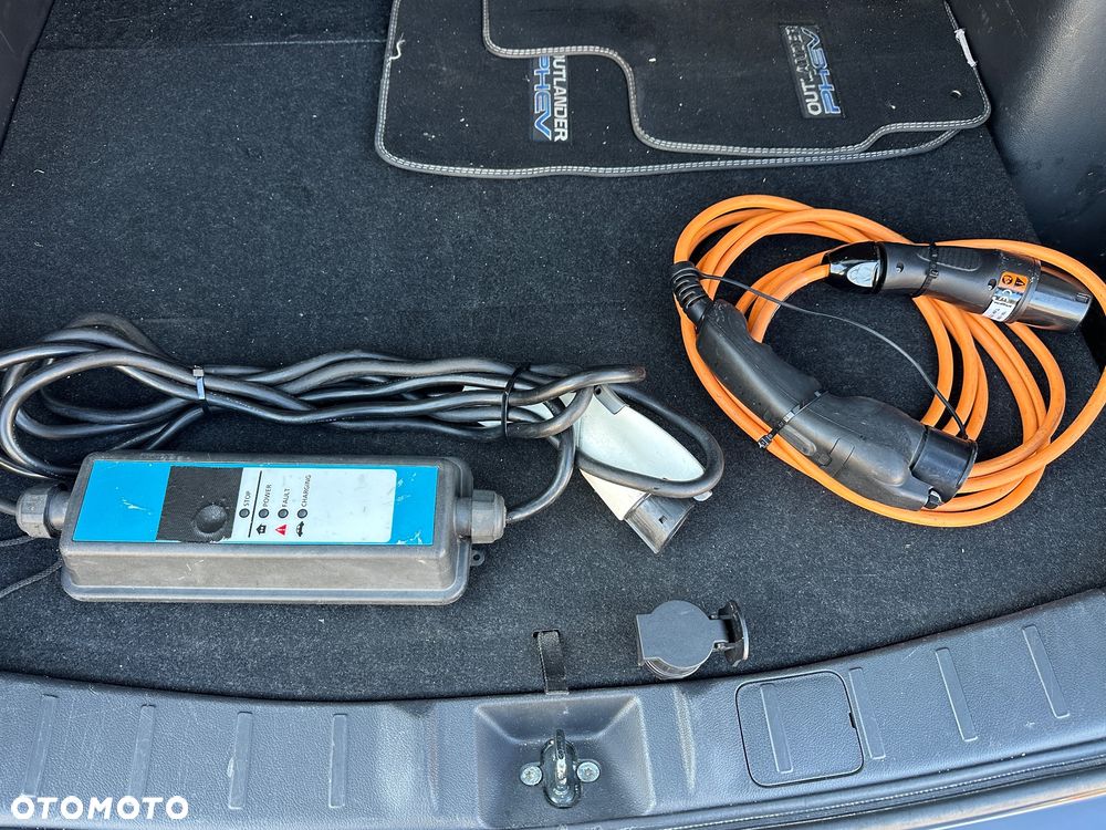 Mitsubishi Outlander - 14