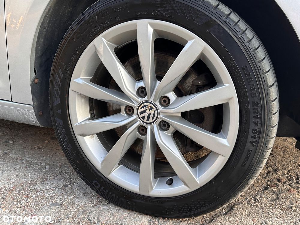 Volkswagen Touran 2.0 TDI DPF Highline DSG - 14