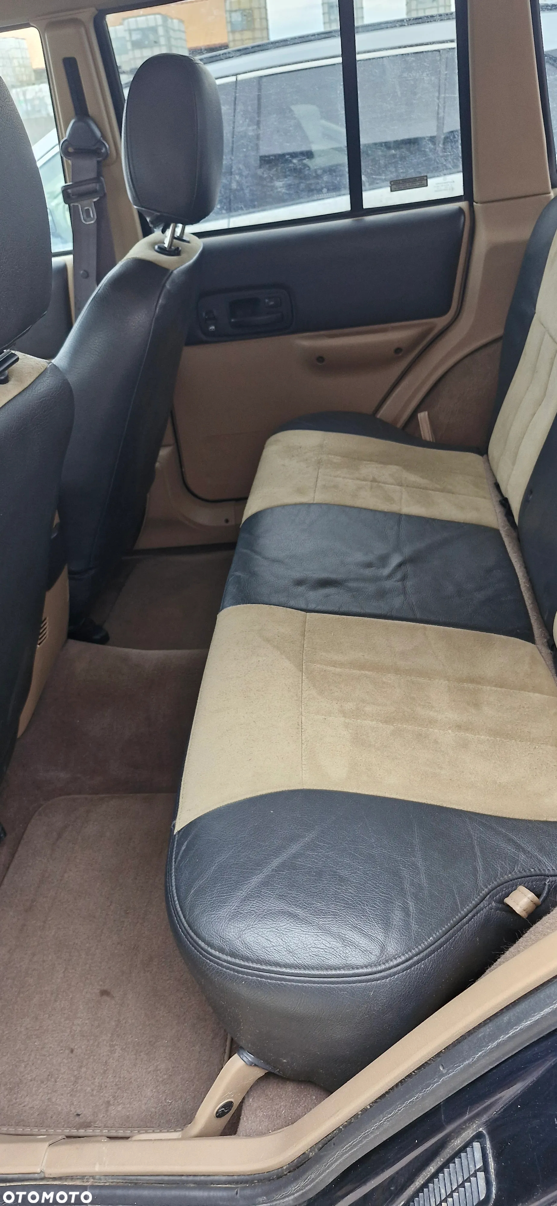 Jeep Cherokee 4.0 Limited - 16
