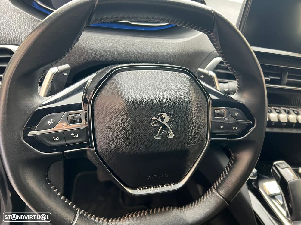 Peugeot 5008 1.5 BlueHDi Allure EAT8 - 5